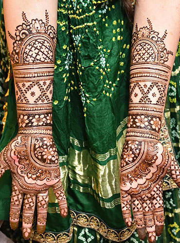 Boston Henna Art – Express yourself with the ancient art of henna brought  to life by our talented team